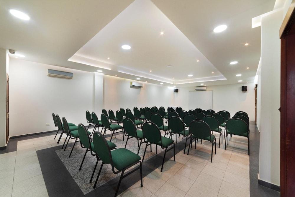 Ayenda Hotel Virrey 76 Barranquilla  Kültér fotó