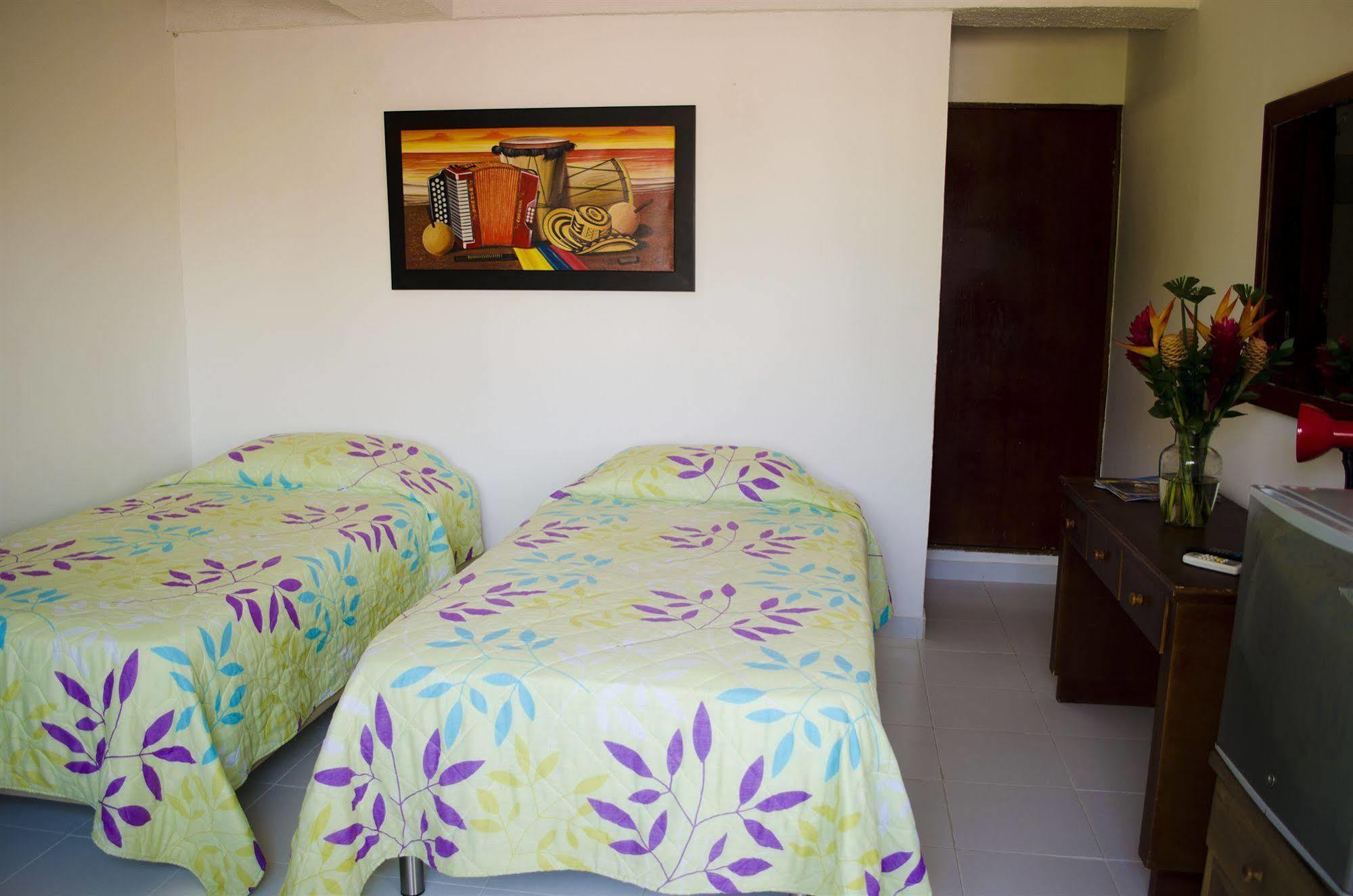 Ayenda Hotel Virrey 76 Barranquilla  Kültér fotó